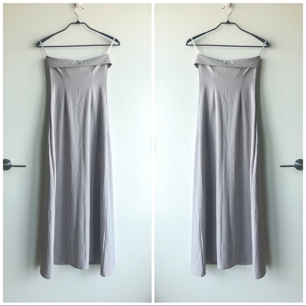 Trois sleevless dress gown